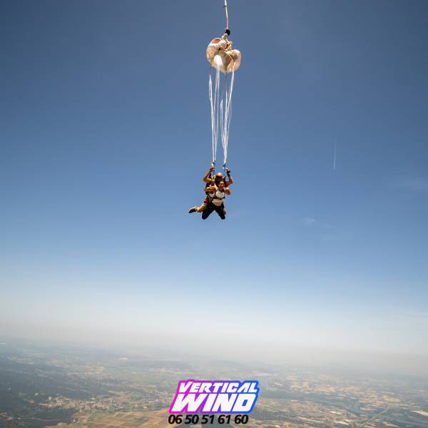 Saut en parachute en Tandem proche de la Drôme 